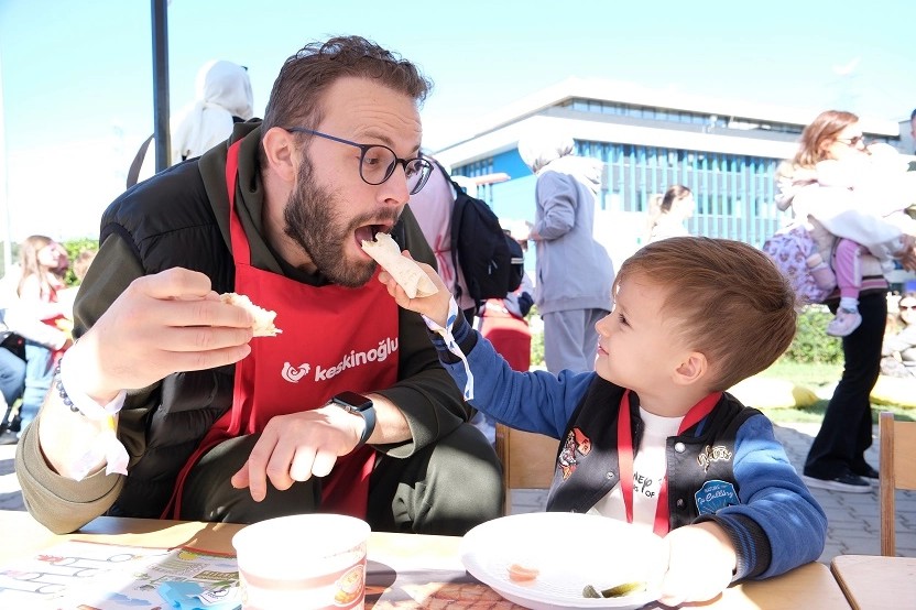 Bu kez Bursa'da çocuklar hazırladı, ebeveynler yedi