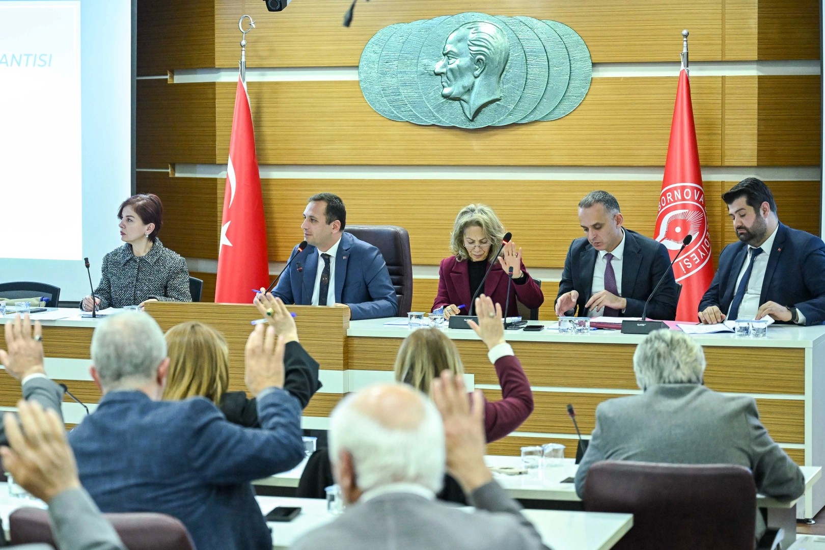 İzmir Bornova Belediyesi'nde yeni hizmet binası heyecanı