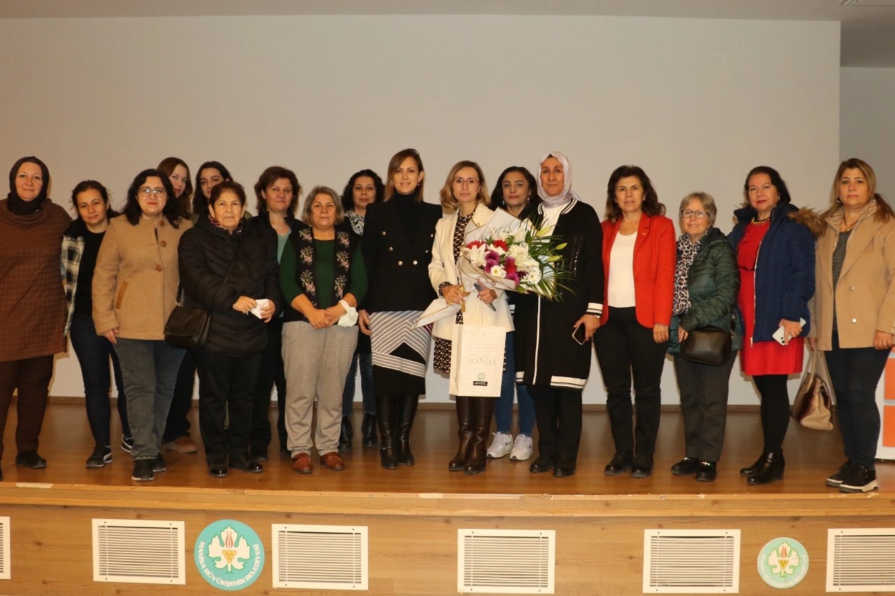 Manisa'da kadınlara özel sağlık semineri