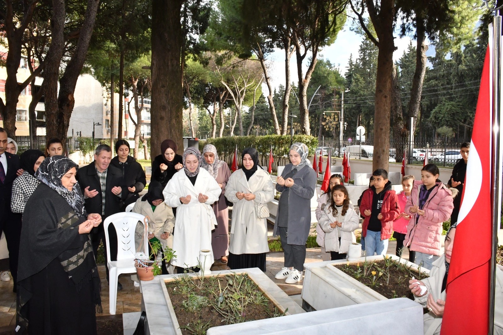 Manisa şehidini andı!