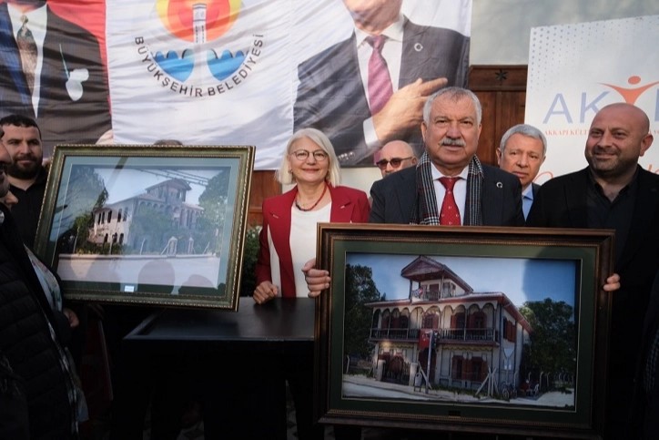 Adana'da Camili Höyüğü Şehitliği yeniden ziyarete açıldı