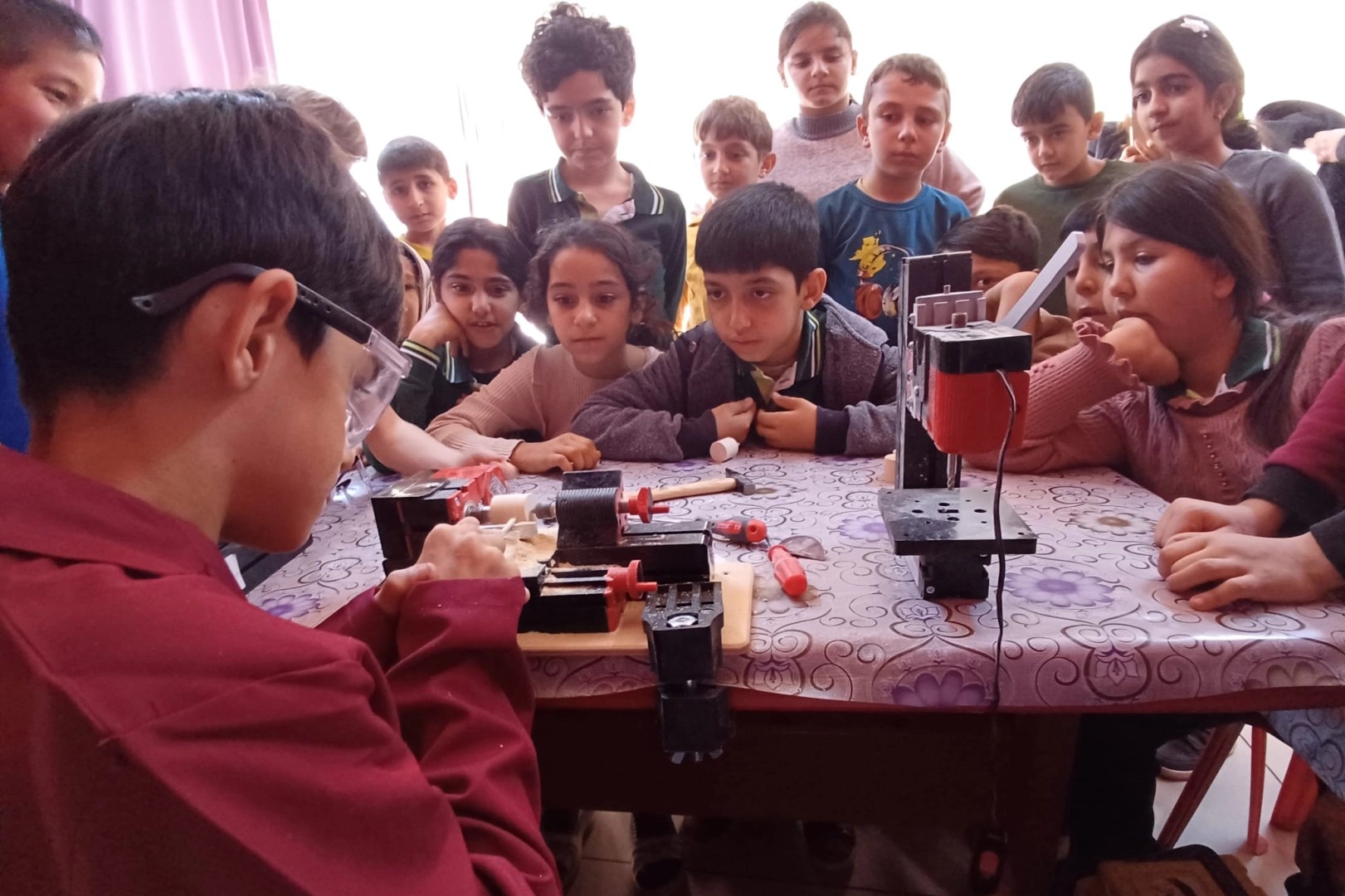 Çanakkale Gezici Kütüphane'den Ahşap Tasarım Atölyesi