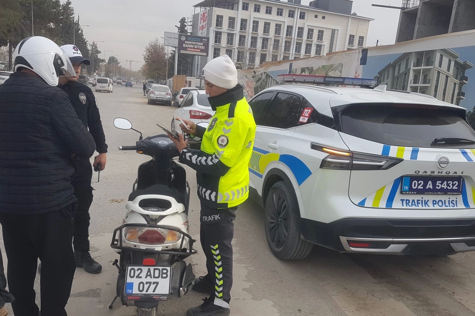 Adıyaman’da yaya geçidi denetimi: 20 sürücüye ceza kesildi!