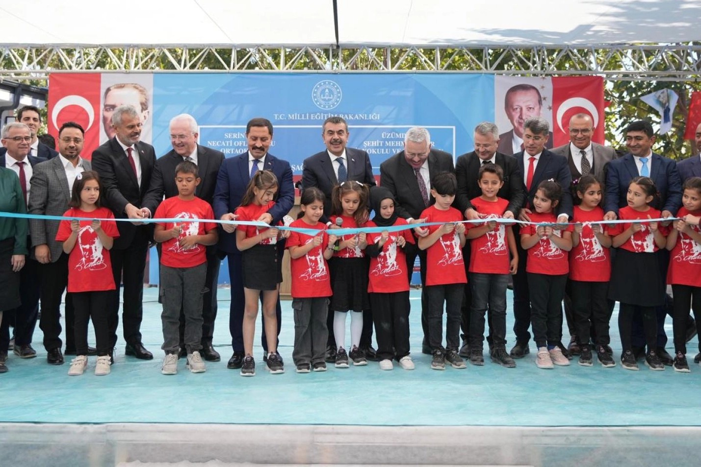 Hatay'da üç okula toplu açılış