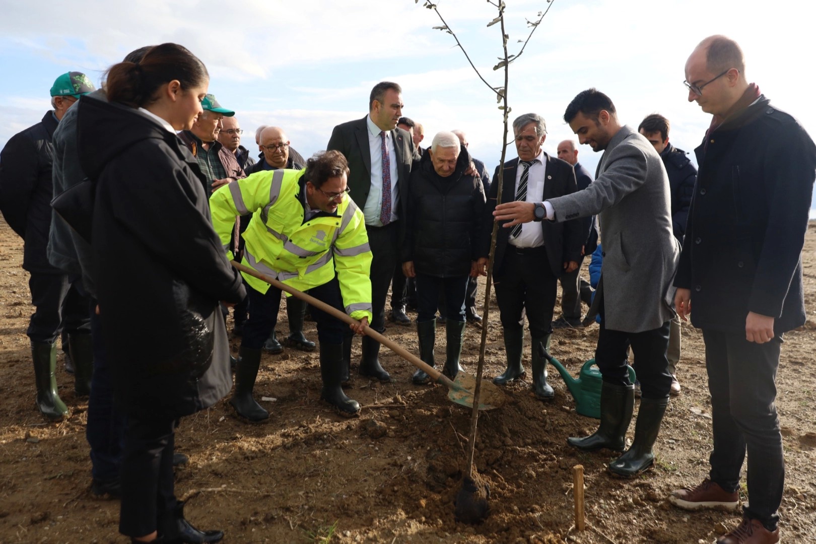 Bursa Karacabey'de şehit Aybüke öğretmen anısına hatıra ormanı