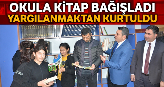 Okula kitap bağışladı, yargılanmaktan kurtuldu