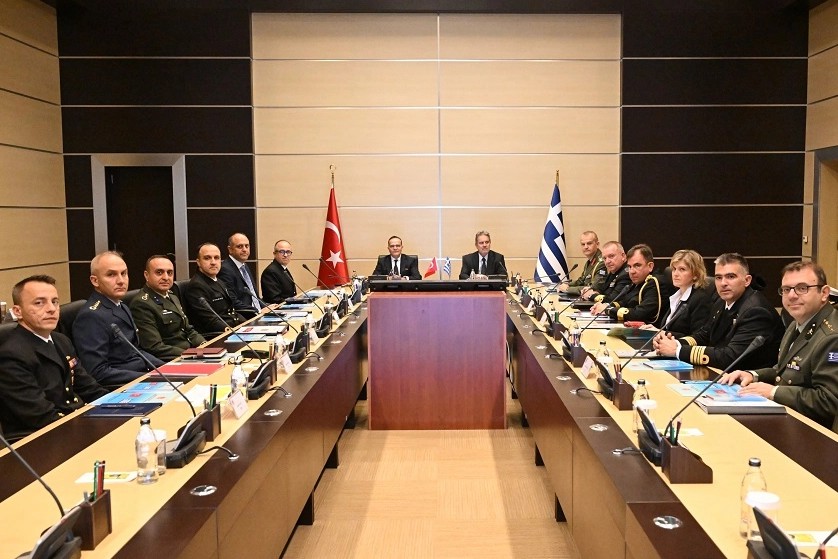 Türkiye ile Yunanistan'ın 'güven' toplantısı İstanbul'da başladı