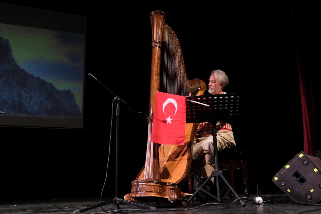 Kocaeli Büyükşehir'den muhteşem Cumhuriyet konseri