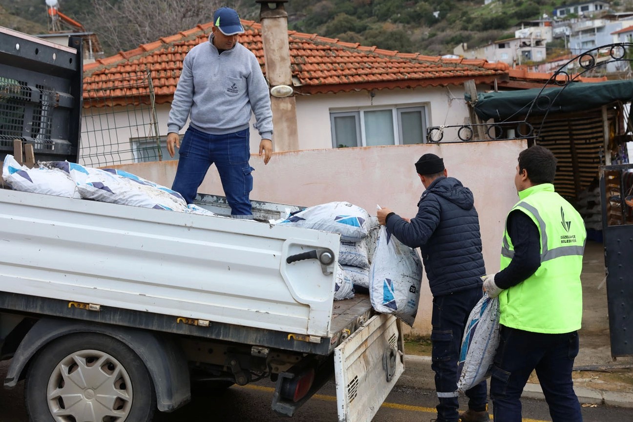 İzmir Güzelbahçe'den kara-kış desteği