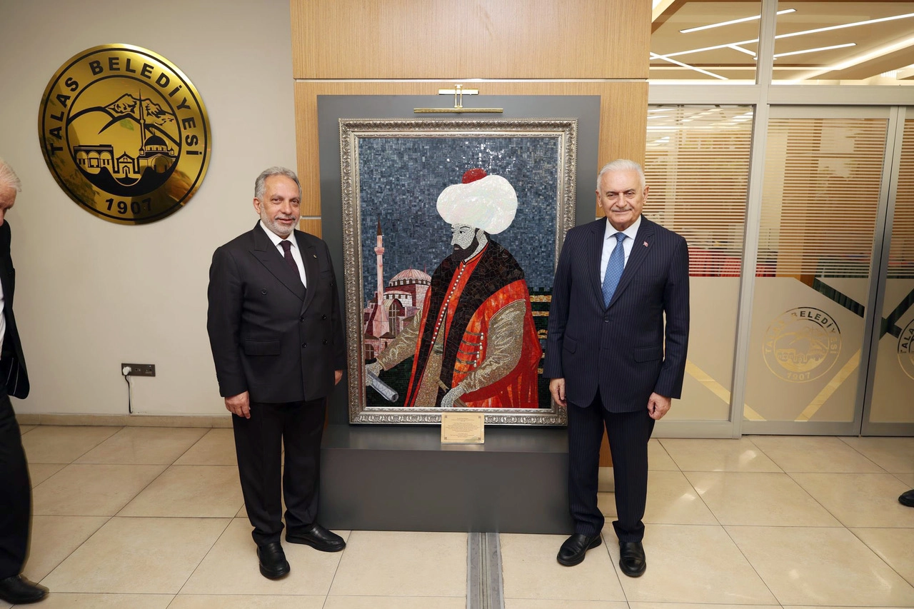 Binai Yıldırım'dan Kayseri Talas'a övgü