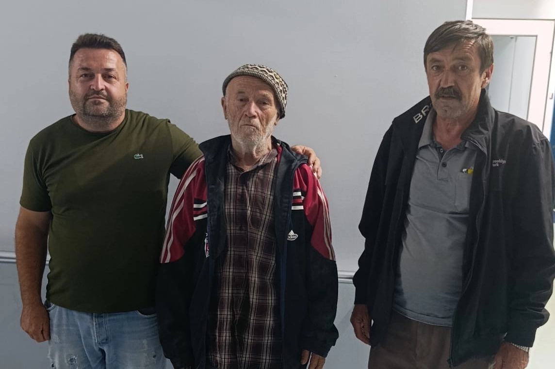 Düzce'de Samanlıkta yaşayan yaşlı devlet korumasında