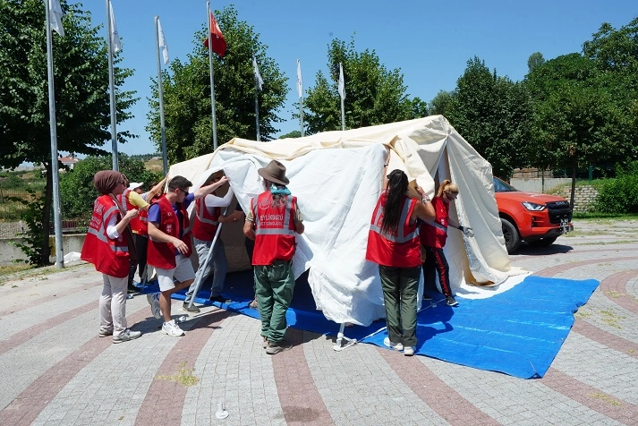 İstanbul Beylikdüzü'nde afet gönüllüleri sahaya hazır