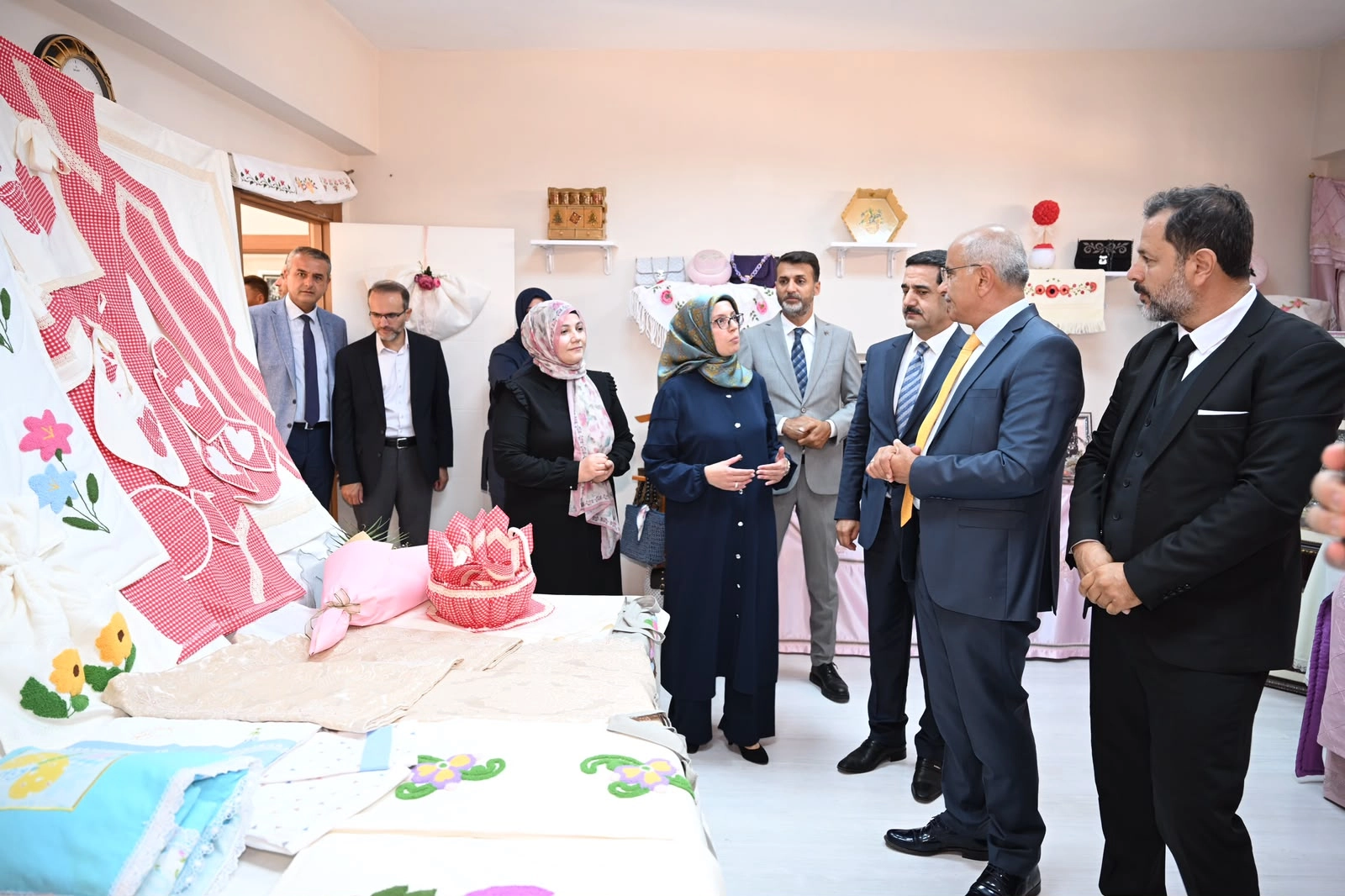 Malatya'da üreten kadınlar el emeği sergisinde yeni müjde