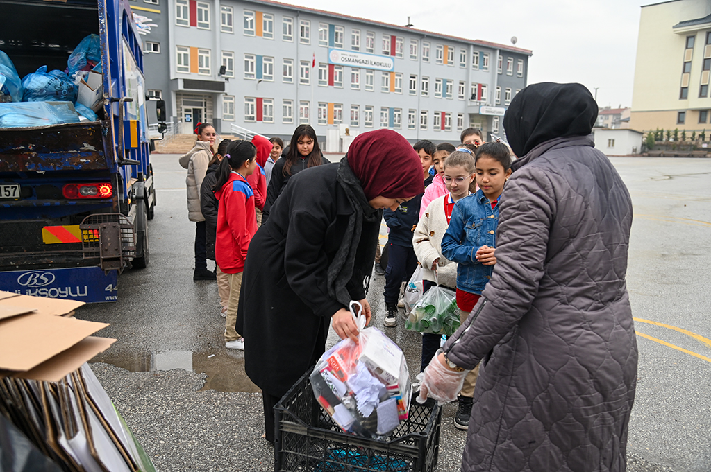 Okullar Sıfır Atık İçin Yarışıyor