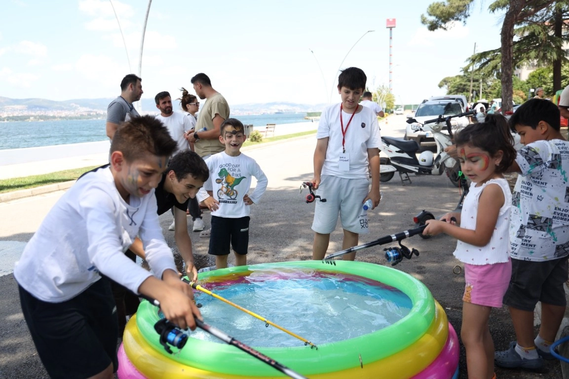 Deniz Festivali, Kocaeli Değirmendere’yi renklendirdi