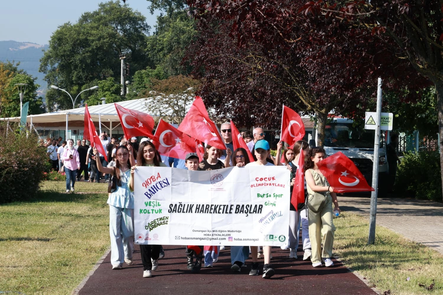Bursa Osmangazi'de HOBA’nın başarılı isimleri ödüllendirildi