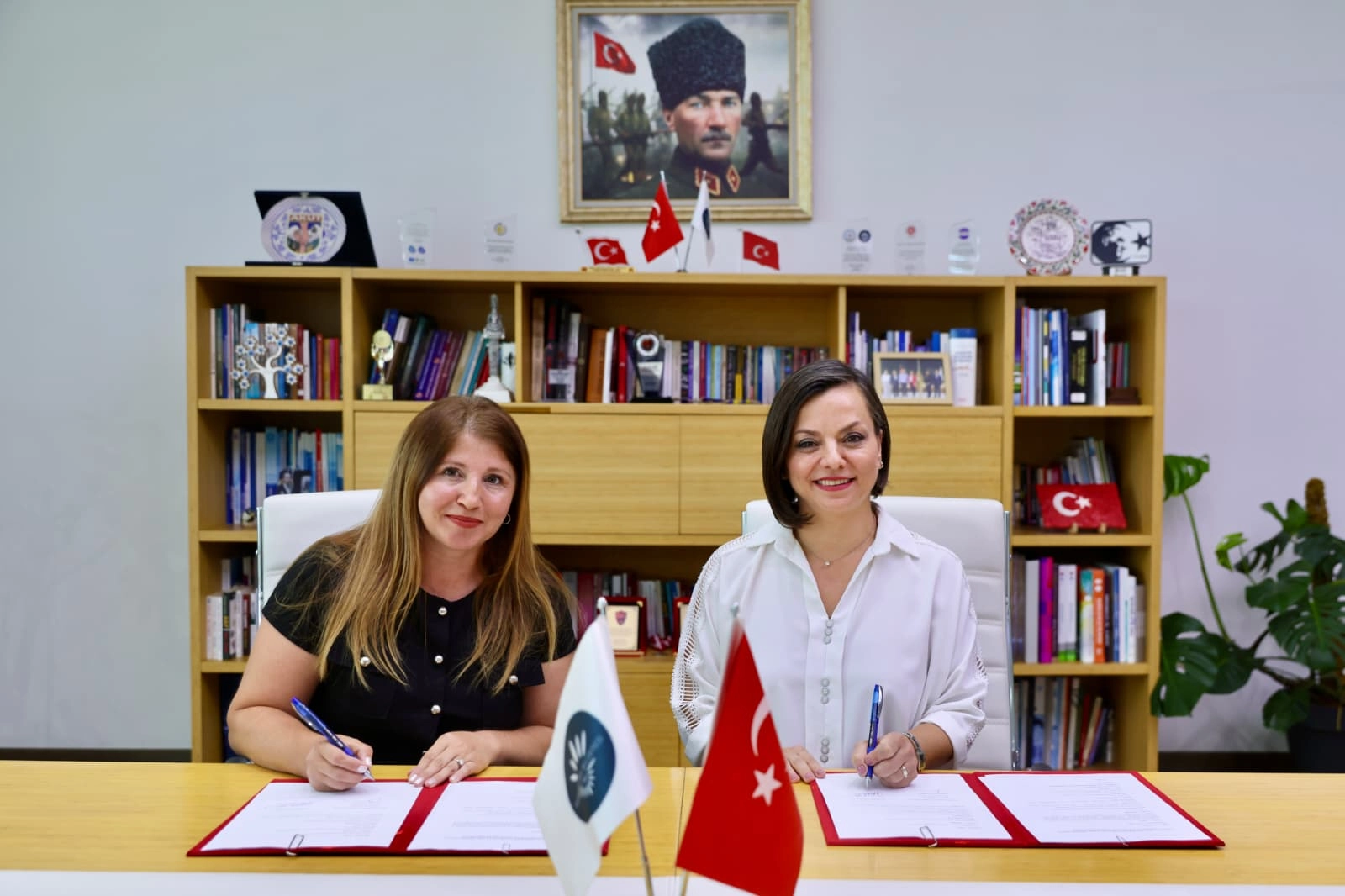 İzmir Karabağlar'da kadın emeğini güçlendiren protokol