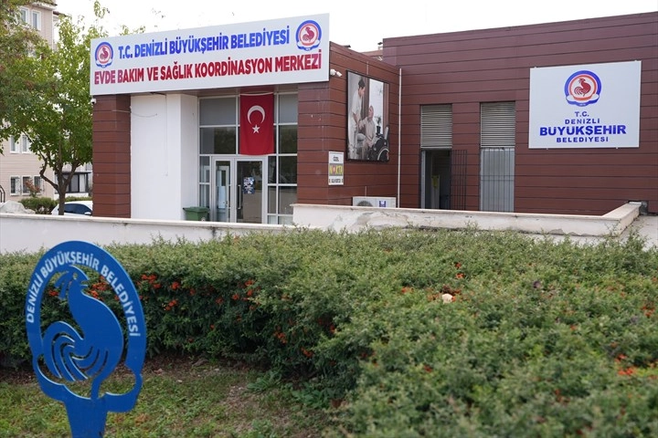 Denizli’de evde sağlık hizmetlerine teşekkür yağmuru