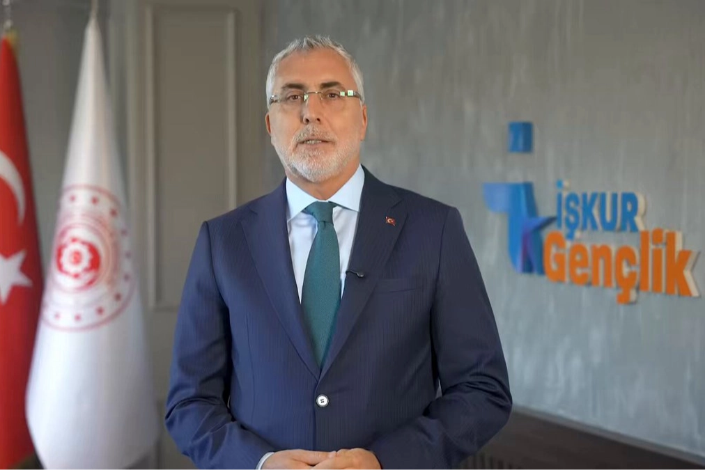 Bakan Işıkhan'dan tercih döneminde gençlere DABİS çağrısı