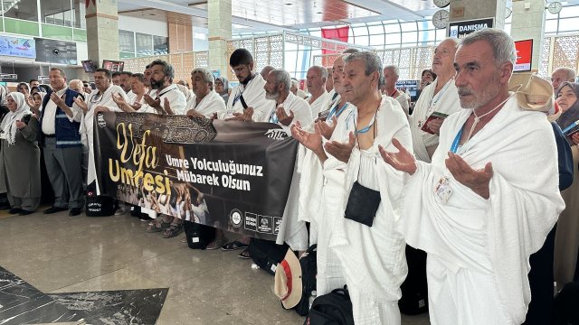 Konya’da umreye gidemeyen emekli ve gaziler umreye gönderiliyor