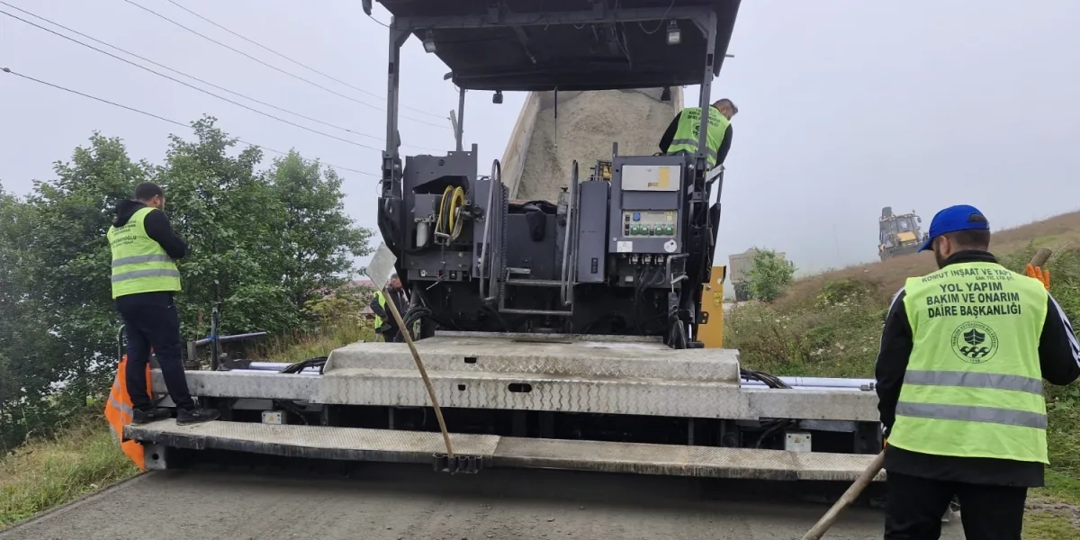 Trabzon’da 13 kilometrelik yol kuru betonla kaplandı