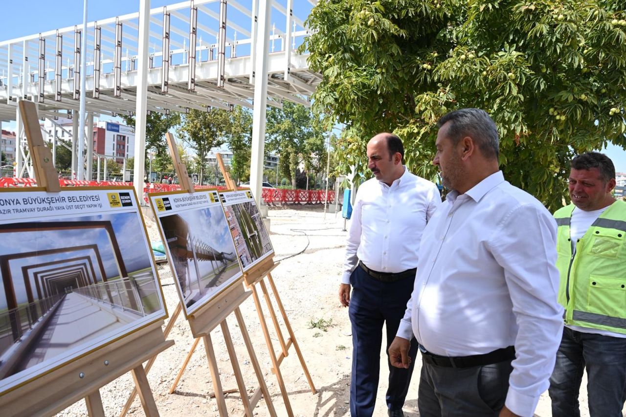 Konya Büyükşehir Belediye Başkanı Altay Yazır Yaya Üst Geçidi inşaatını inceledi