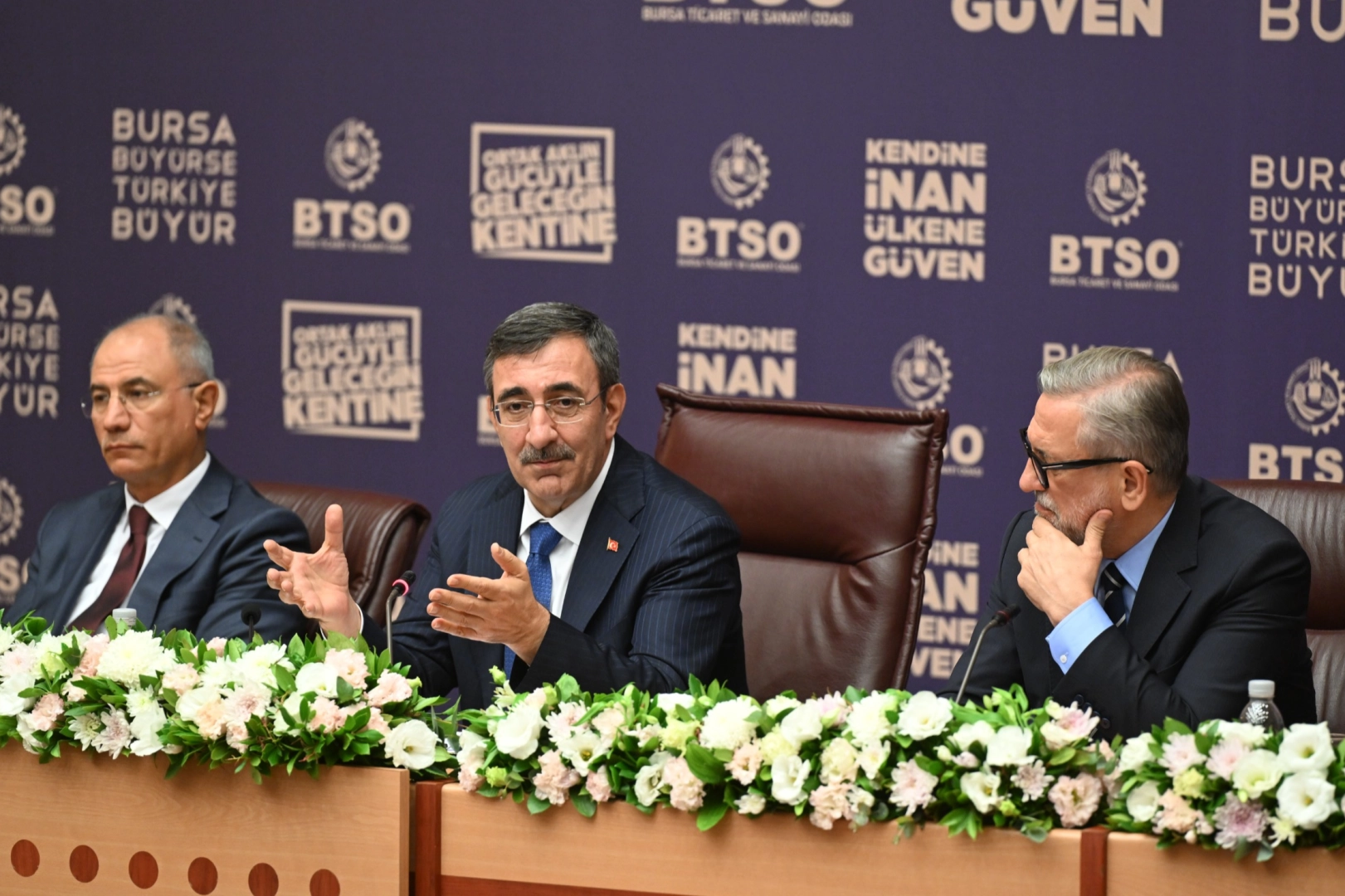 Cumhurbaşkanı Yardımcısı Cevdet Yılmaz BTSO’nun konuğu oldu