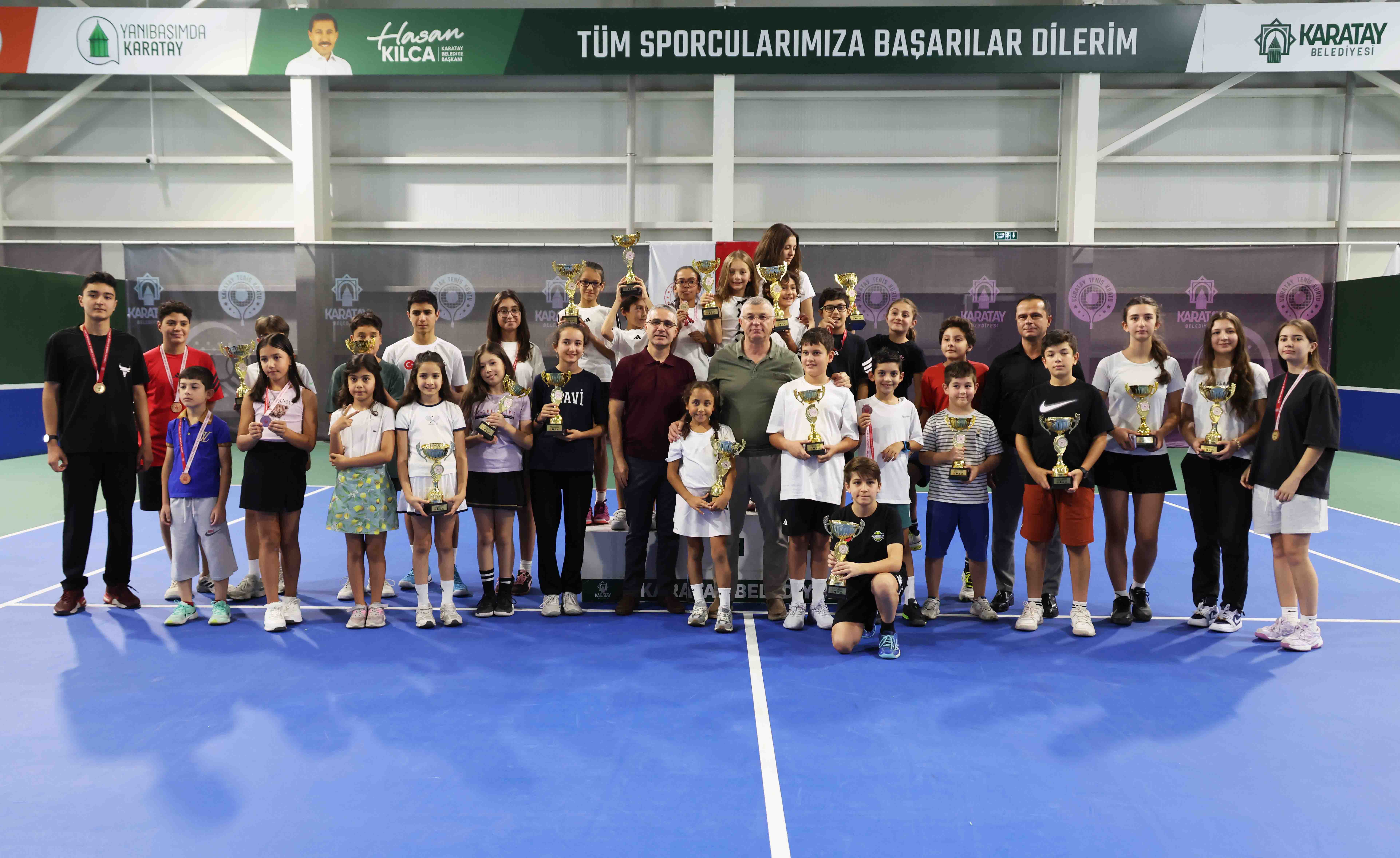 Karatay’da zafer coşkusu tenis kortlarına taşındı